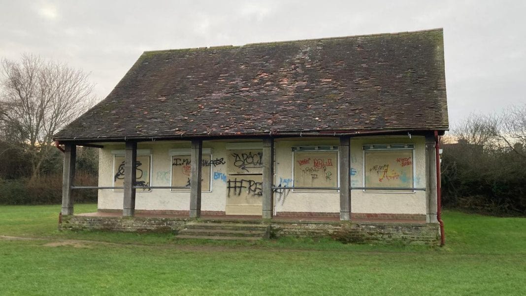 Hertford and Exeter College sports grounds, evidence of anti-social behaviour