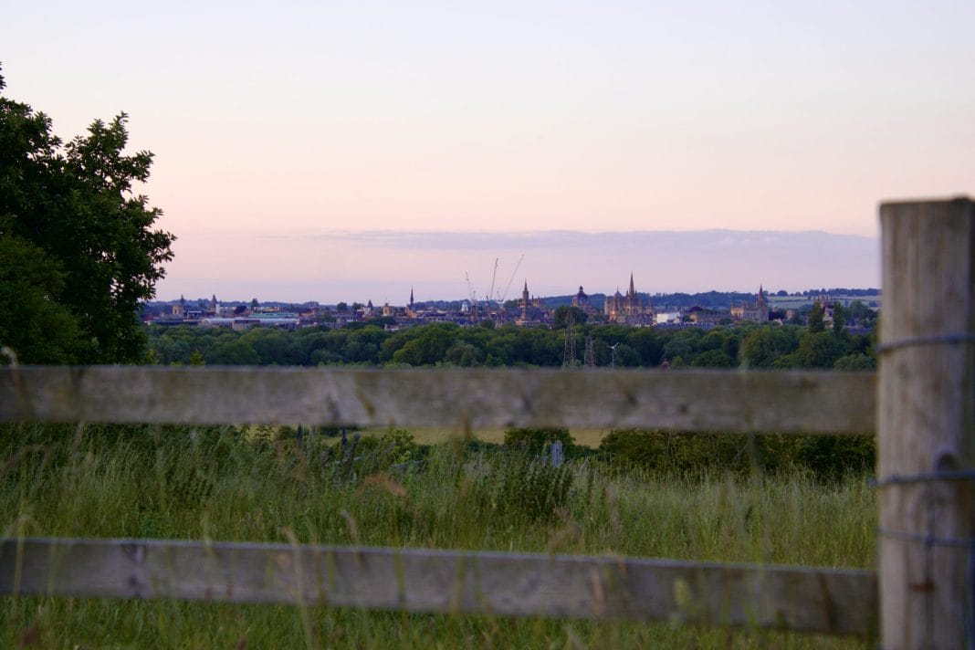 Oxford view from surrounding countryside, which lacks housing